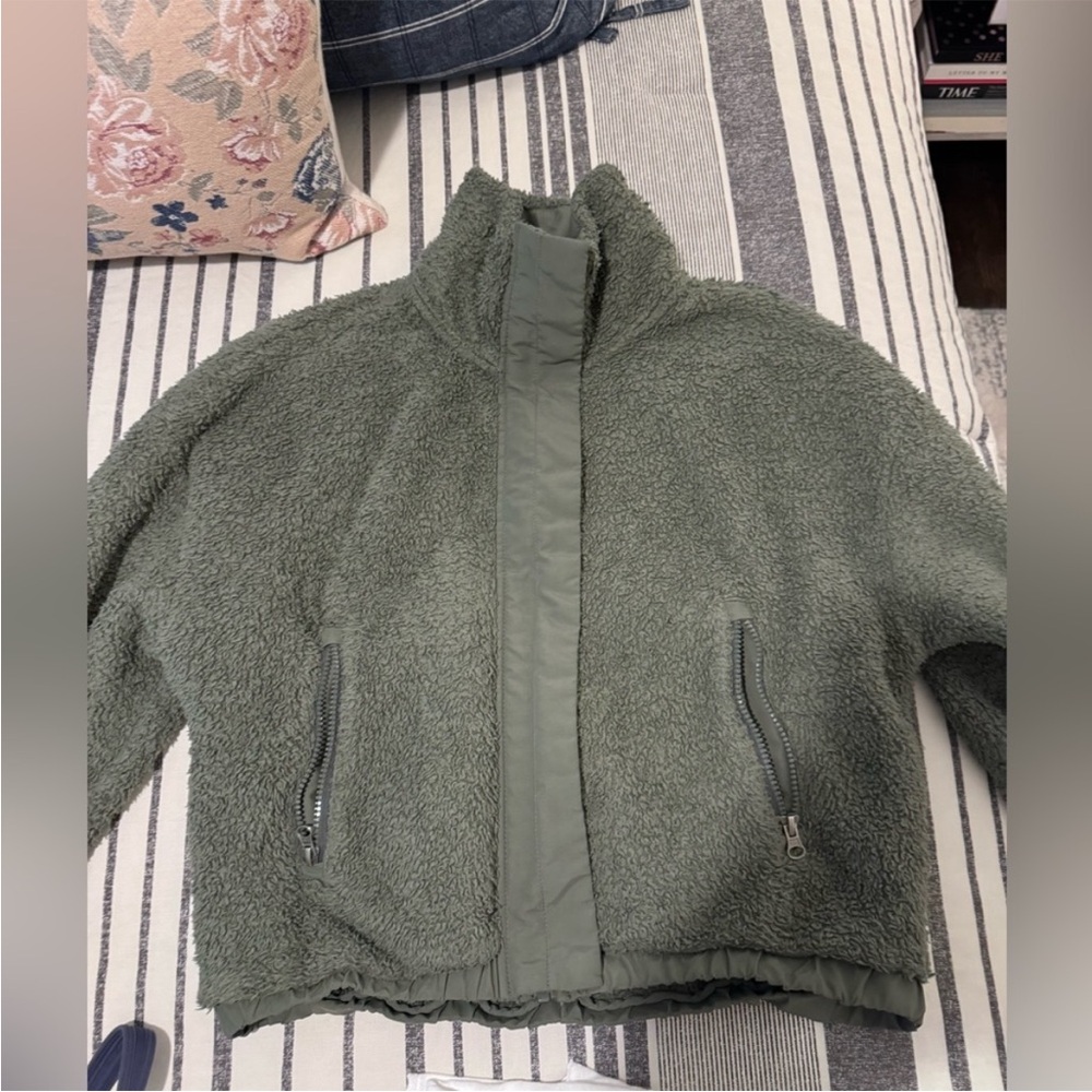 Vuori Sherpa jacket size S, green